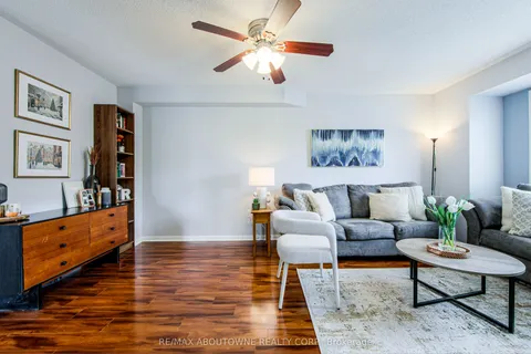911 Deverell Place, ON L9T 0M2