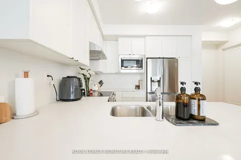 389 Thimbleweed Court, ON L9E 1T3