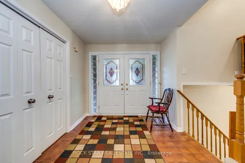 14 Cairnmore Court, ON L6Z 1T6