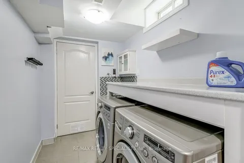 7362 Banffshire Court, ON L5N 8A1