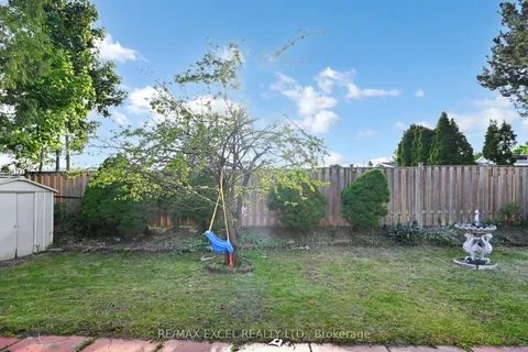 51 Kendleton Avenue, ON M9V 1T9