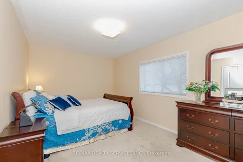 66 Viceroy Crescent, ON L6T 4Y5