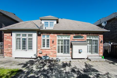 4198 Fuller Crescent, ON L7M 0M5