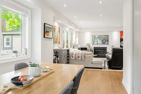 1974 Truscott Drive, ON L5J 2A5