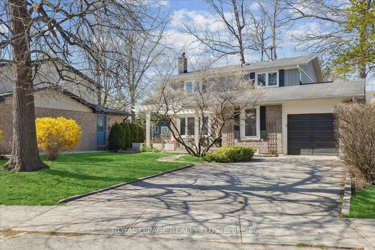 3413 Autumnleaf Crescent, ON L5L 1K6