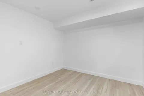 160 Burbank Crescent, ON L9W 3H8