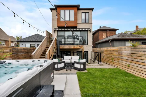 106 Ninth Street, ON M8V 3E4