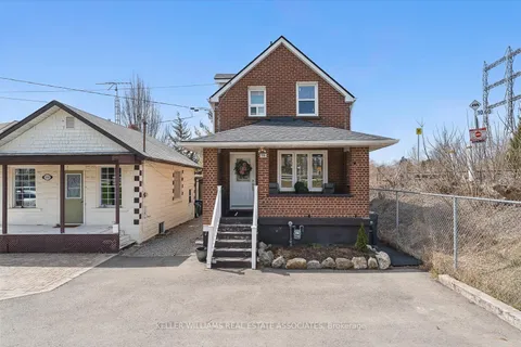 1106 Haig Boulevard, ON L5E 2M5