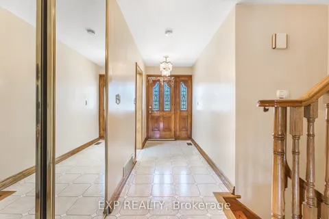 62 Swanhurst Boulevard, ON L5N 1B7