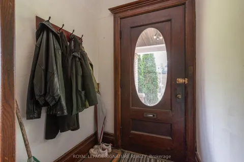 25 Wilson Park Road, ON M6K 3B6