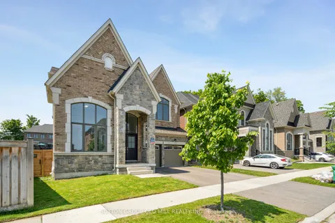 4 Daisy Meadow Crescent, ON L7C 4G4