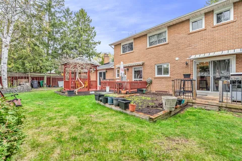 2032 Shannon Drive, ON L5H 3W3