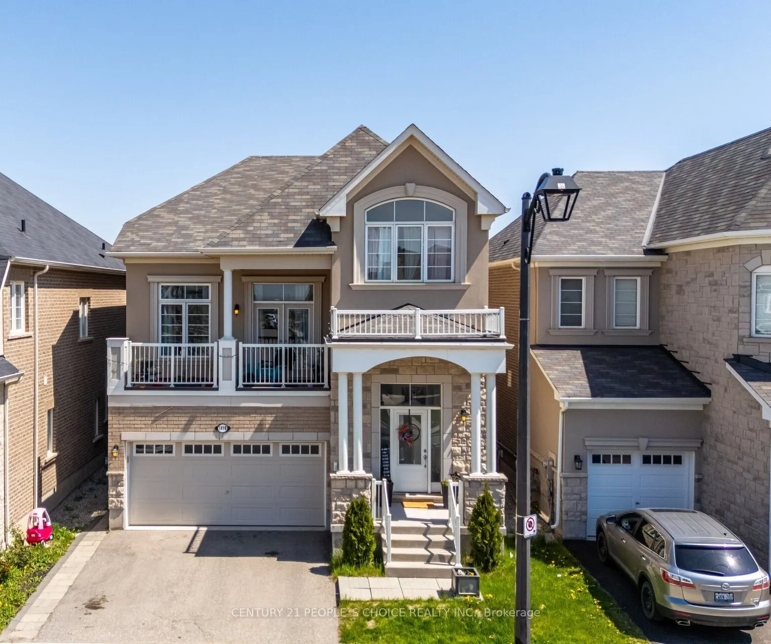 1419 Chretien Street, ON L9E 1G7