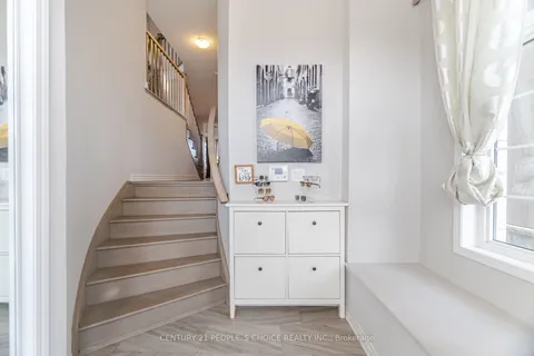 1419 Chretien Street, ON L9E 1G7