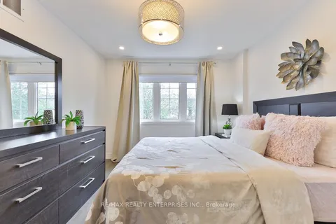 2183 Birchleaf Lane, ON L7L 6G8