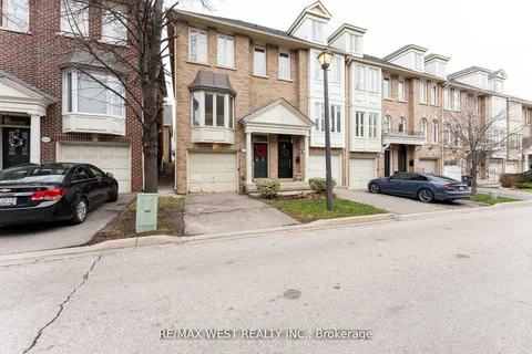 38-1 Mendota Road, ON M8Y 1E8