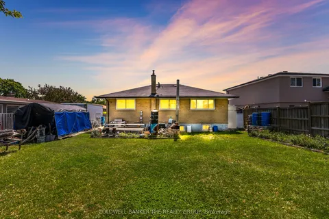 12 Sherwood Crescent, ON L6X 2E1