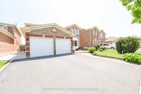 2594 Ambercroft Trail, ON L5M 4K3