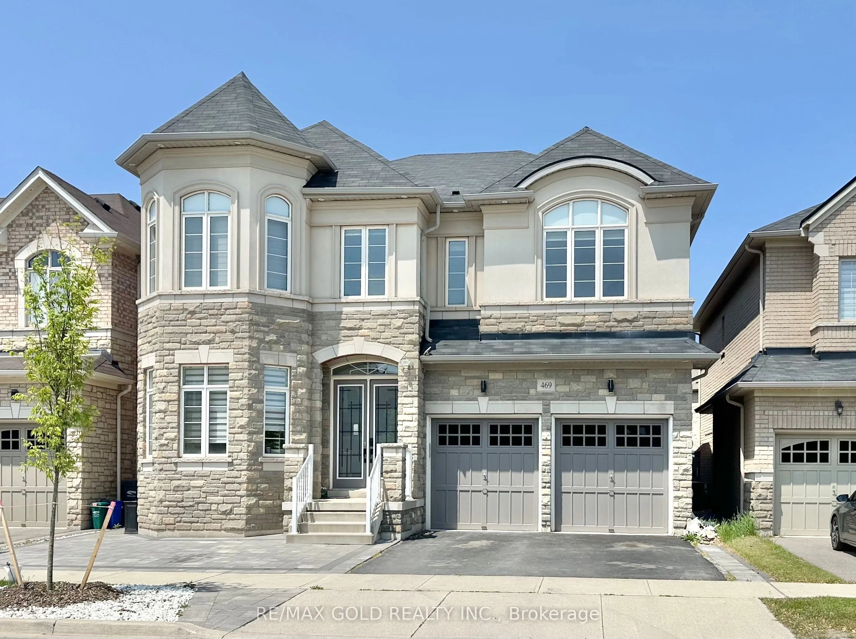 469 Threshing Mill Boulevard, ON L6H 0T3