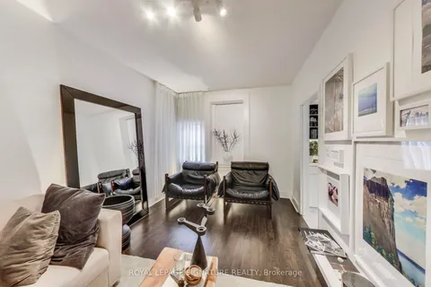 232 Pacific Avenue, ON M6P 2P5