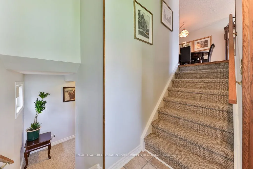 2420 Mainroyal Street, ON L5L 1C9