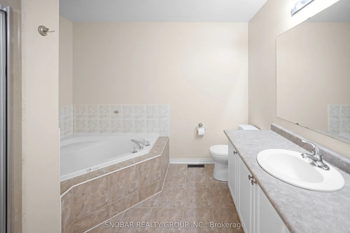 58 Queen Mary Drive, ON L7A 2K3