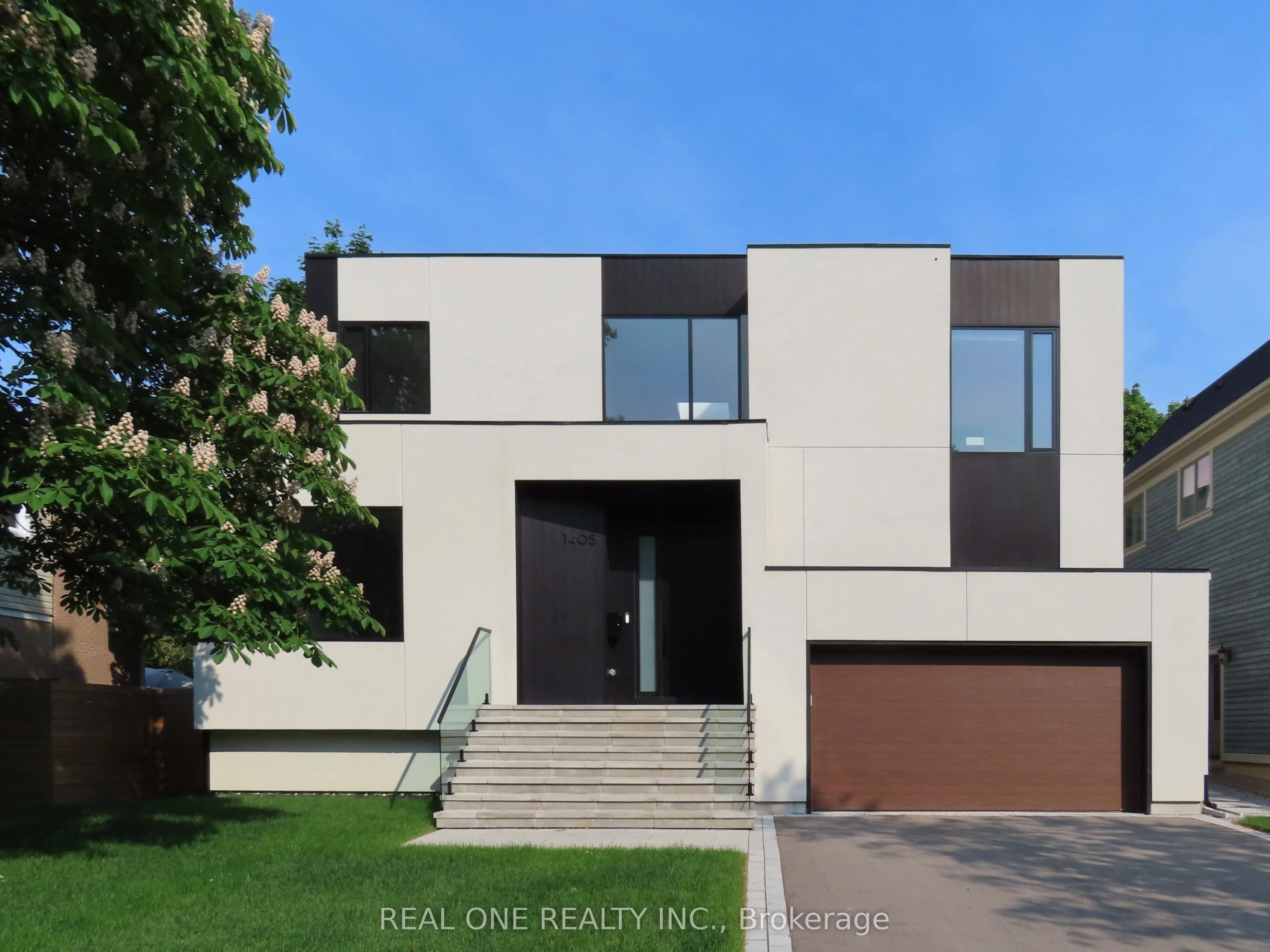 1405 ACTON Crescent, Oakville, ON L6J 2S6