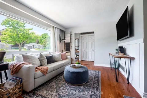 30 Rustic Crescent, ON L9W 1S9