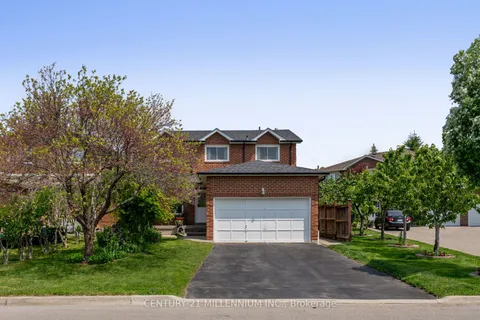 17 Whitehaven Drive, ON L6Z 2R5