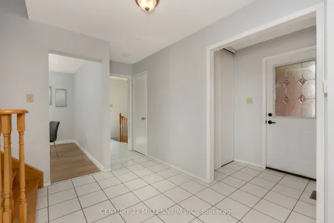 17 Whitehaven Drive, ON L6Z 2R5