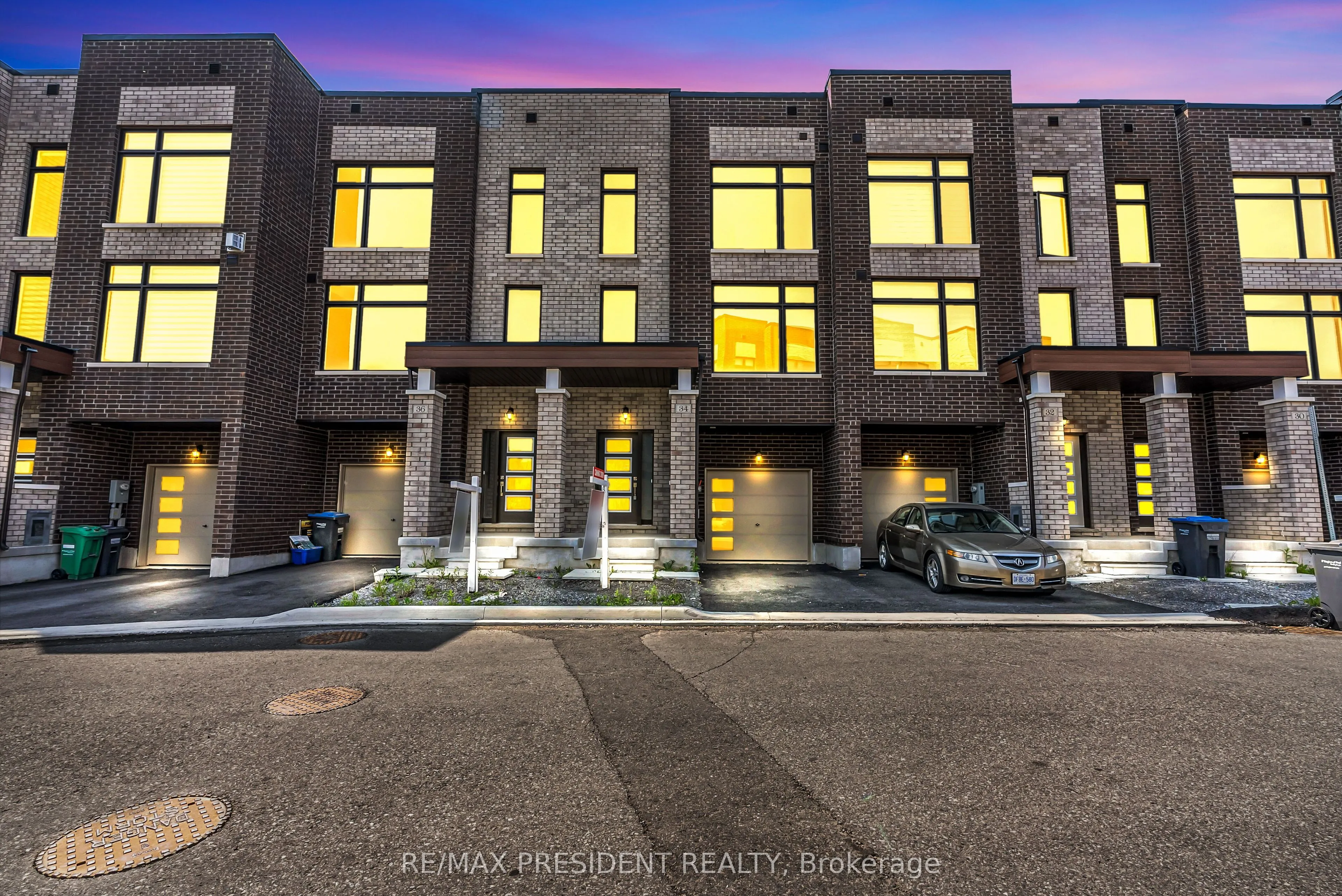 34 Queenpost Drive, ON L6Y 6L2
