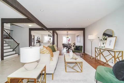 2396 Homelands Drive, ON L5K 1H2