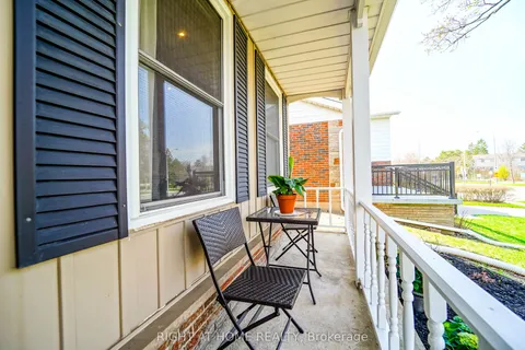 2396 Homelands Drive, ON L5K 1H2