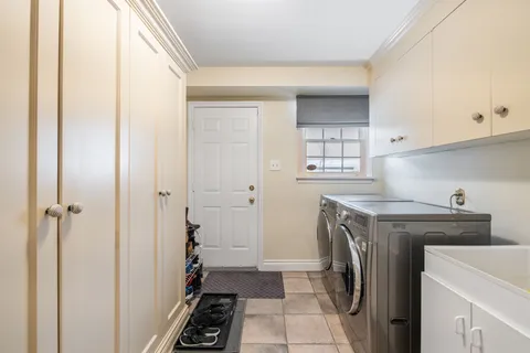 1601 Calumet Place, ON L5J 3B1