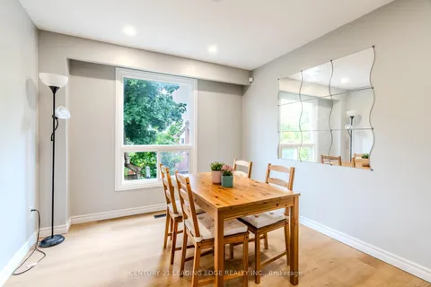 4 Chambers Court, Brampton, ON L6Z 1J1