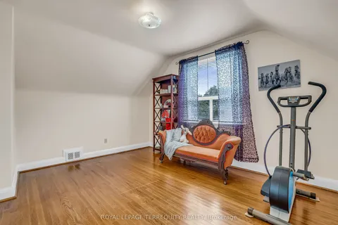 40 Whitley Avenue, ON M3K 1A2