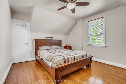 40 Whitley Avenue, ON M3K 1A2