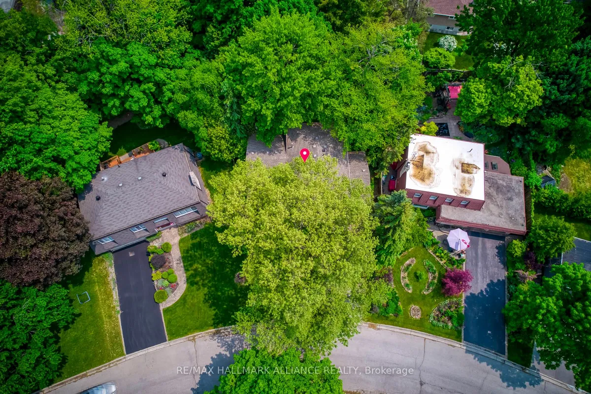 455 Canterbury Crescent, ON L6J 5K8