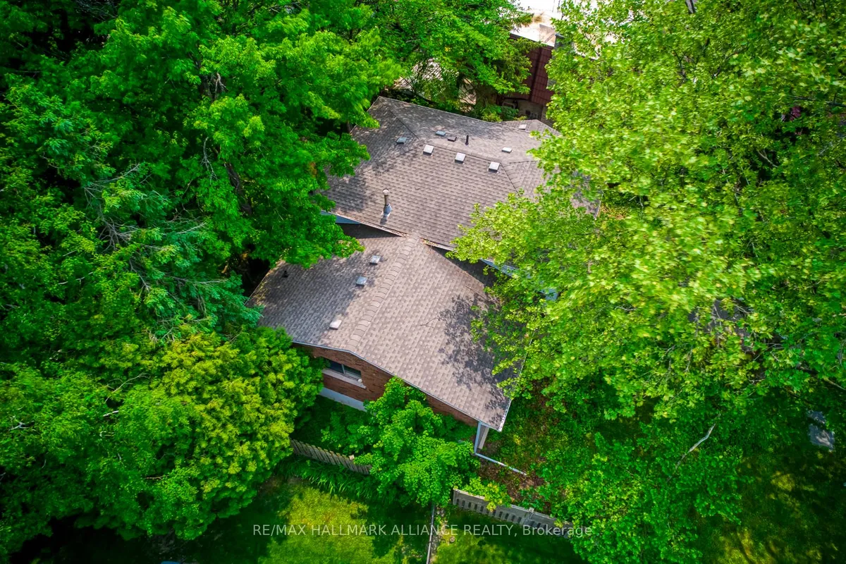 455 Canterbury Crescent, ON L6J 5K8