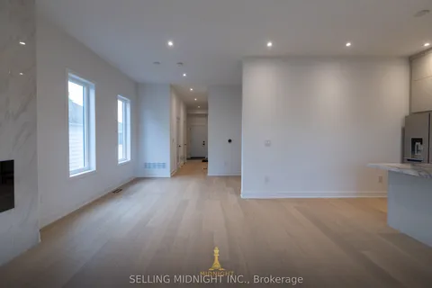 935 First Street, ON L5E 1A7