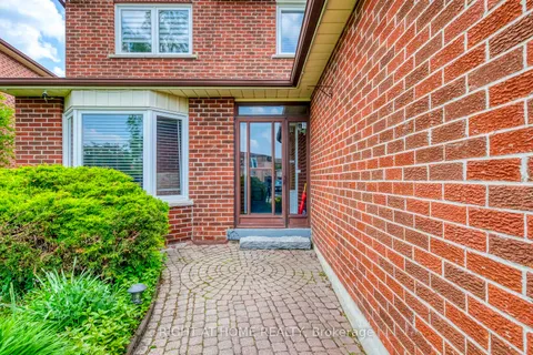 70 De Rose Avenue, ON L7E 1A8