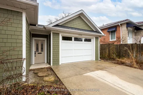 1302 Meredith Avenue, ON L5E 2E7