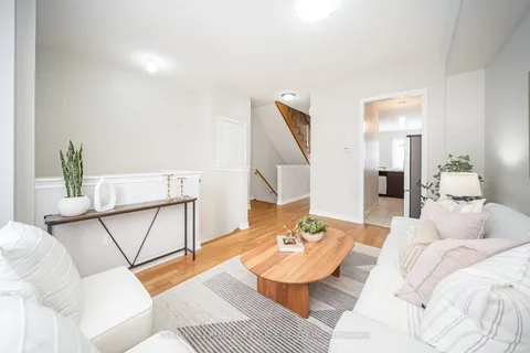 1306 Granrock Crescent, Mississauga, ON L5V 0E1