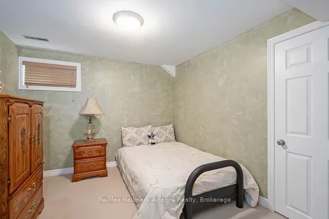 1151 Manor Road, Oakville, ON L6M 1G3