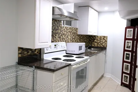 120 Hansen Road, ON L6V 2G6
