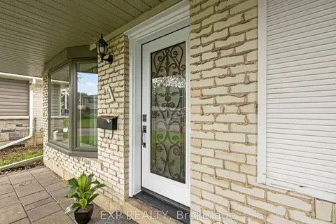 66 Ferndale Crescent, Brampton, ON L6W 1E9