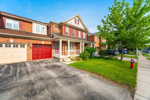 31 Fairway Court, Brampton, ON L6Z 4W4