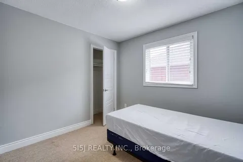 4679 Owl Circle, ON L4Z 2W8