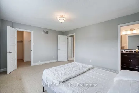 4679 Owl Circle, ON L4Z 2W8