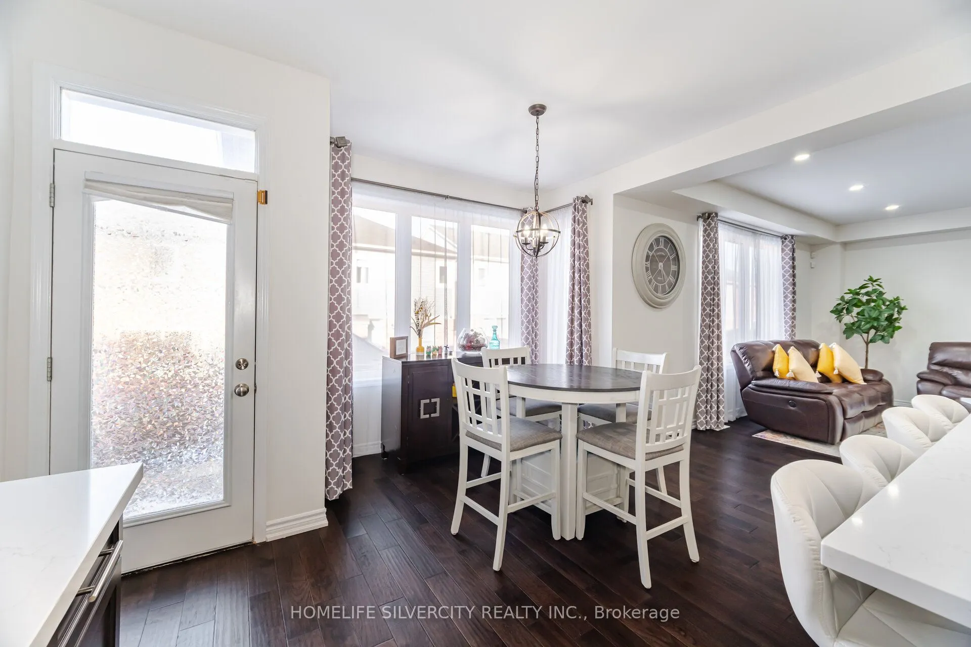 13 Fenchurch Drive, ON L7A 4G5